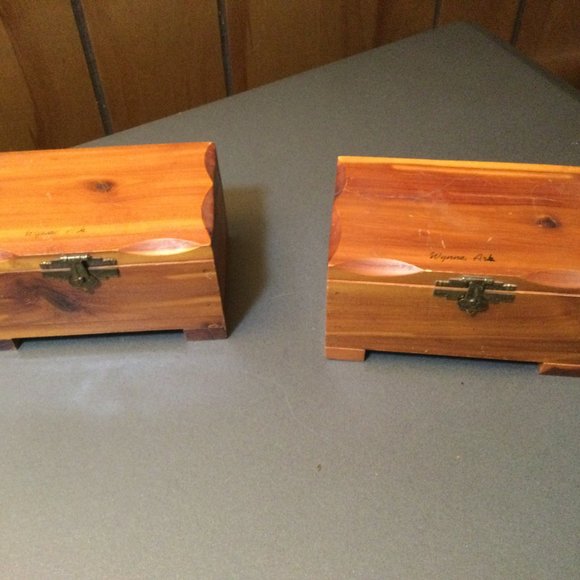 Mini Wood Box FULL of vintage earrings ONE BOX 5”x3”x2.5” - Picture 6 of 8